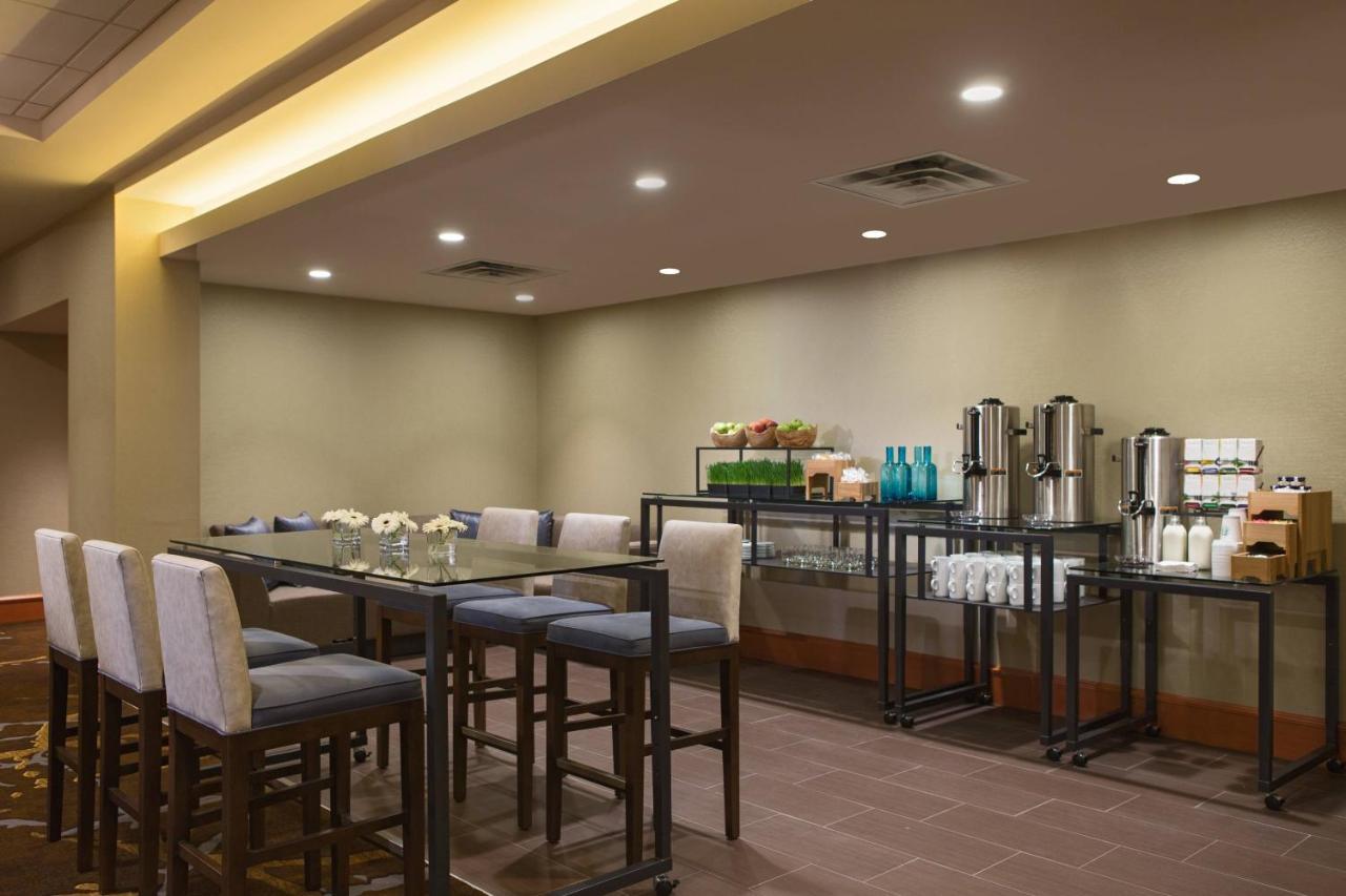 Calgary Marriott Downtown Hotel Ngoại thất bức ảnh