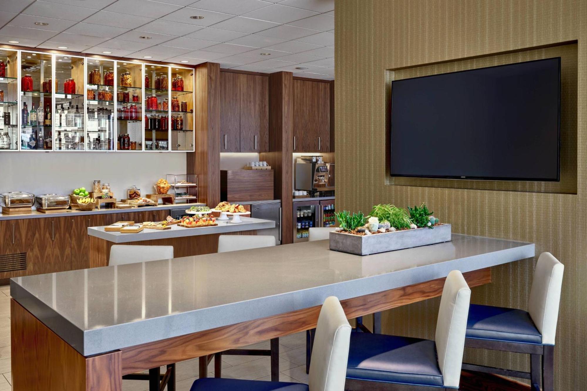 Calgary Marriott Downtown Hotel Ngoại thất bức ảnh