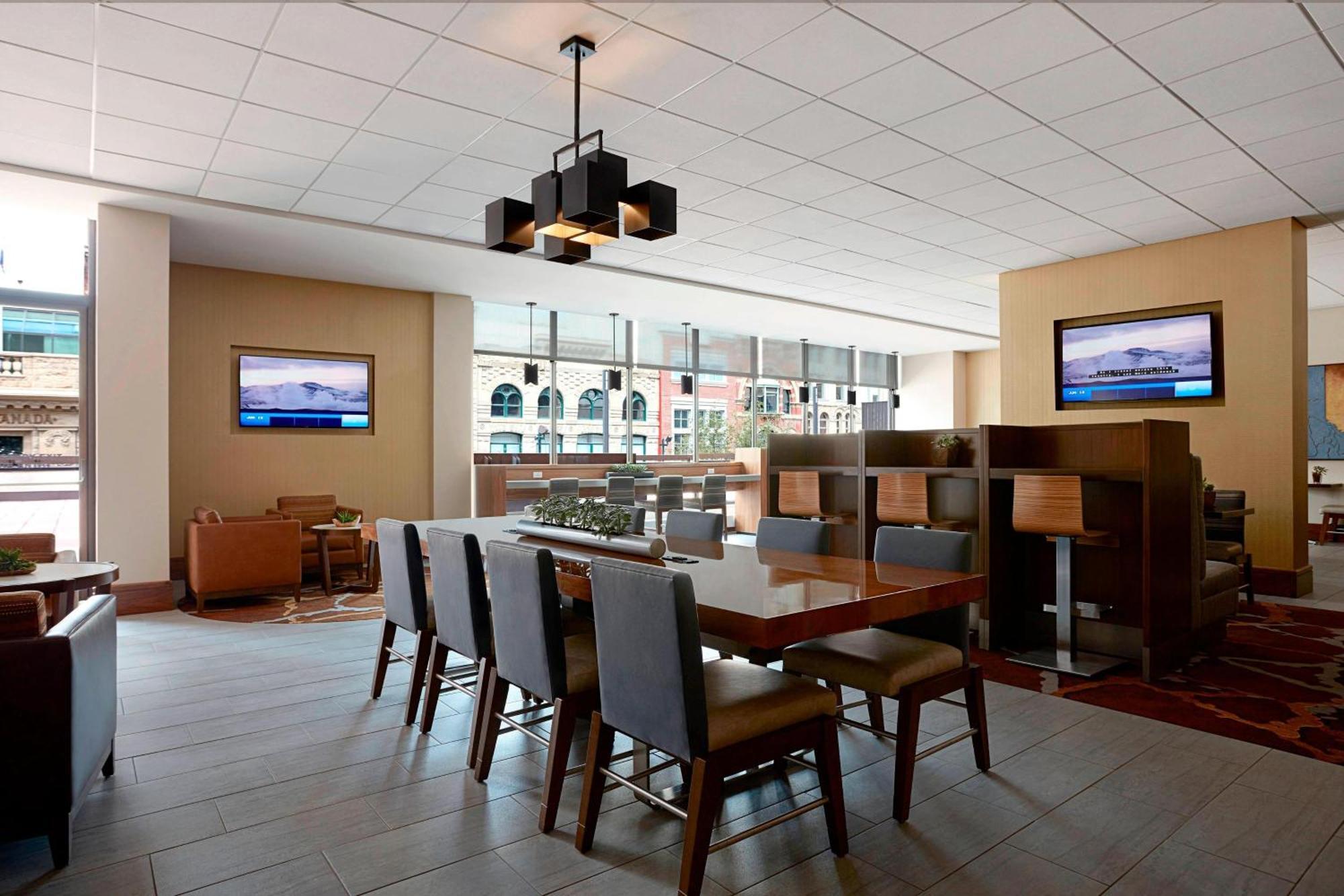 Calgary Marriott Downtown Hotel Ngoại thất bức ảnh