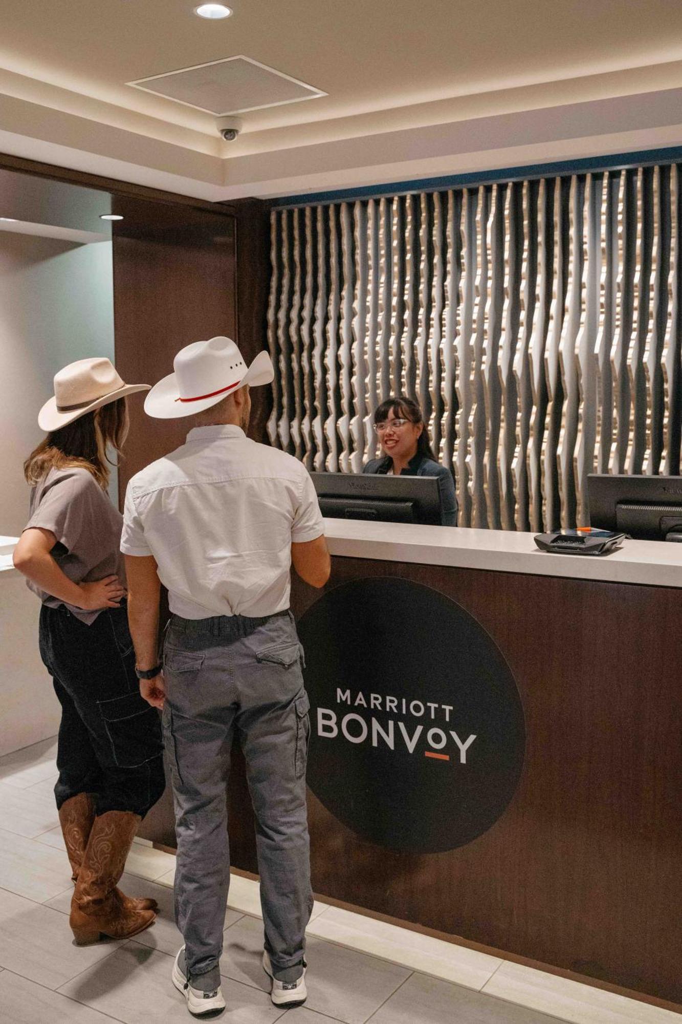 Calgary Marriott Downtown Hotel Ngoại thất bức ảnh